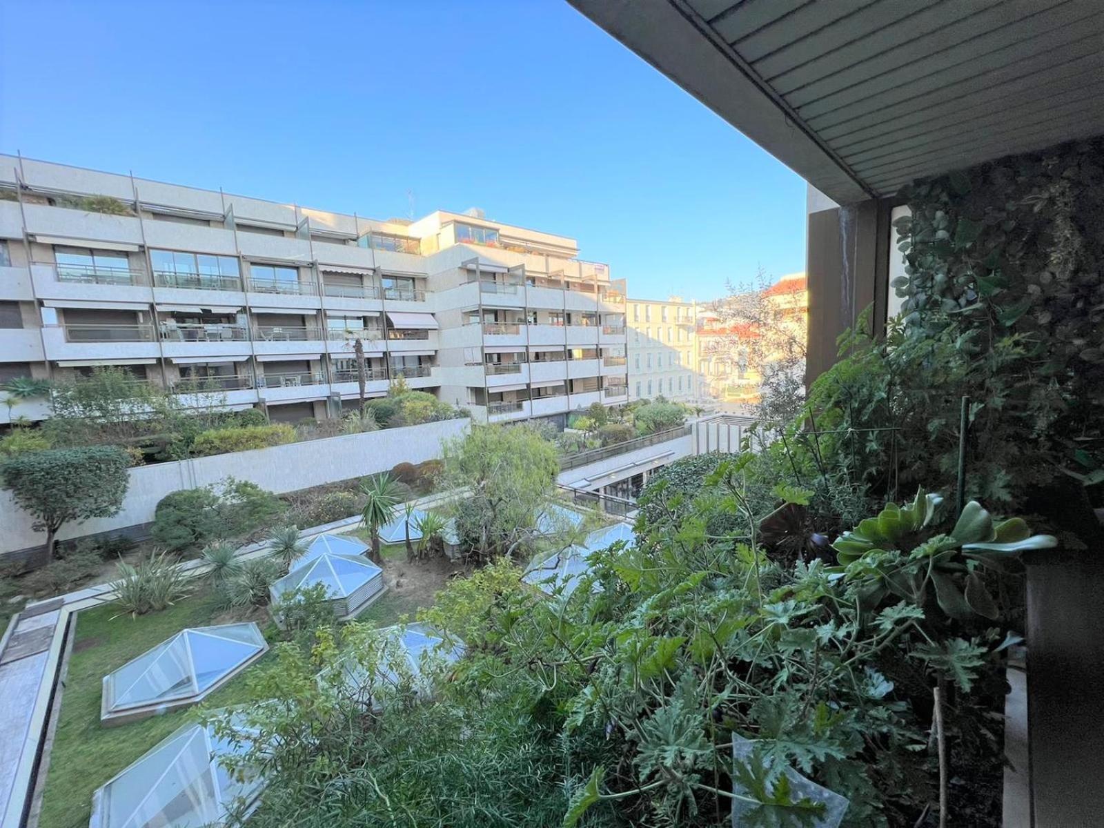Agence Aici - Appartements Gray D'Albion Канны Экстерьер фото